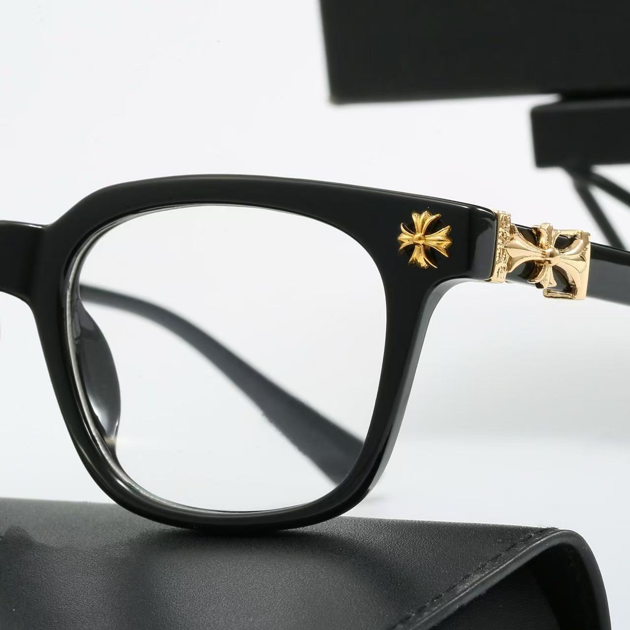 Oculos Chrome Hearts