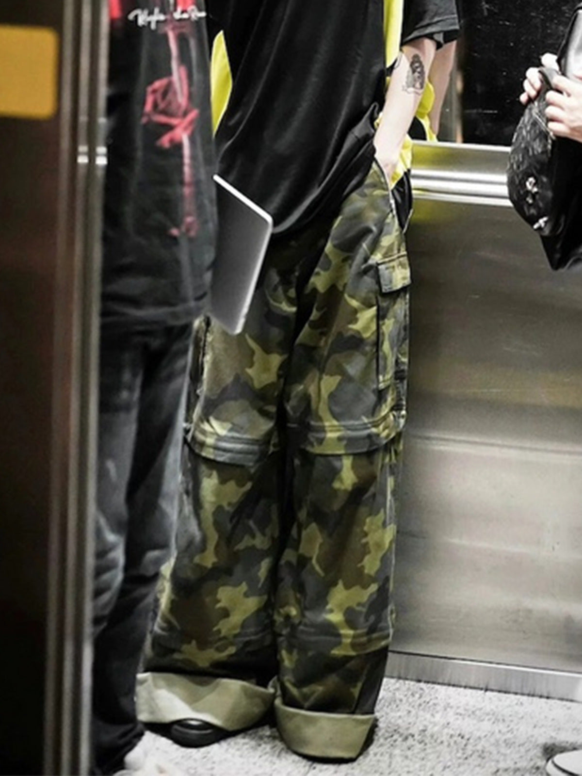 Calça Camuflada "Vetements" (no tags)