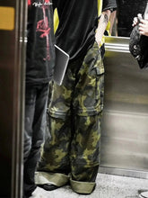 Calça Camuflada "Vetements" (no tags)